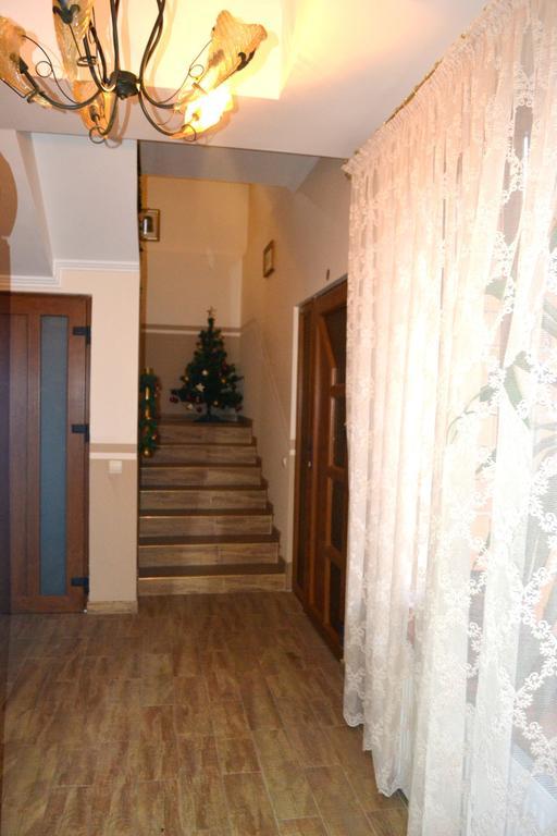 Zlata Praha Guest house Mukacheve